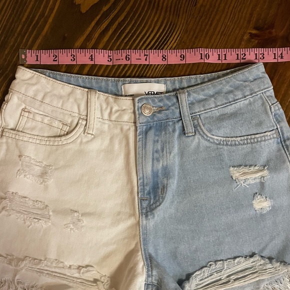 Vervet High Rise Two-Tone Distressed Denim Shorts Half Classic Half Sass - Picture 14 of 16